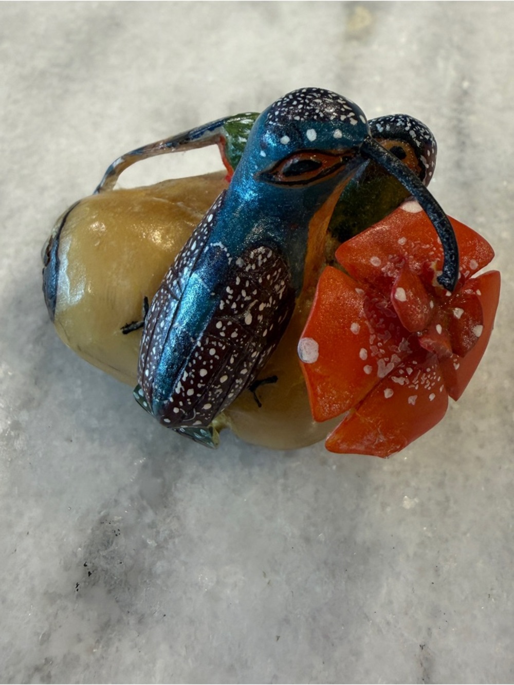 Handmade‎ Hand Carved Hummingbirds & Flower Tagua Nut Carving 2”